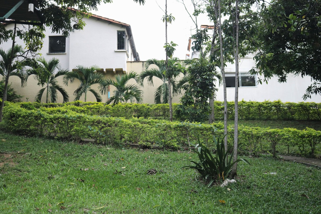 Jardines, naturaleza, senderos y flores de Fundación cultural y deportiva Santa Bárbara (FUCDESBA)
