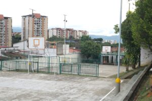 Canchas de Fútbol y basket de la Fundación cultural y deportiva Santa Bárbara (FUCDESBA)